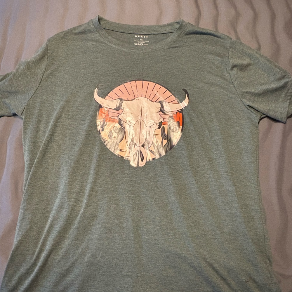Graphic Tee with Bull Skull Design